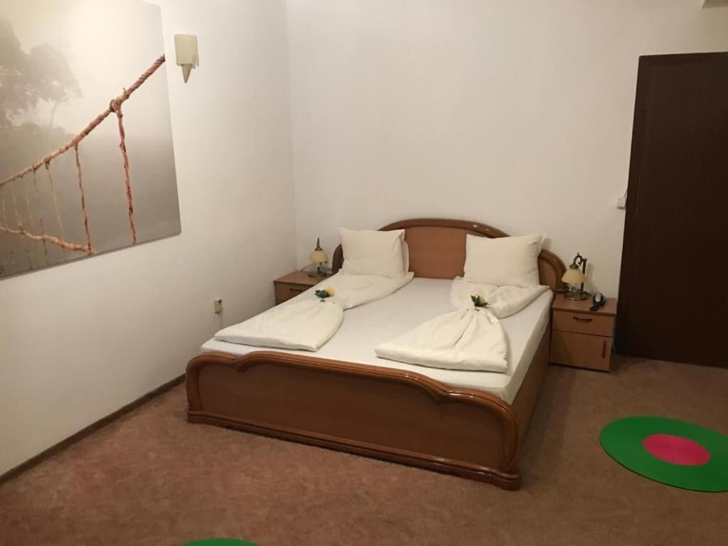 Pension La Noblesse Bukurešť Exteriér fotografie
